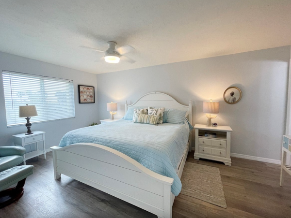 Luxurious Ground floor unit across the street from the beach